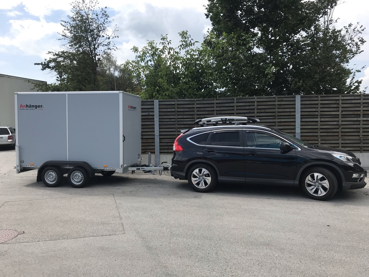 Honda CR-V 1.6 Dtec 120PS mit Saris Tandemanhänger